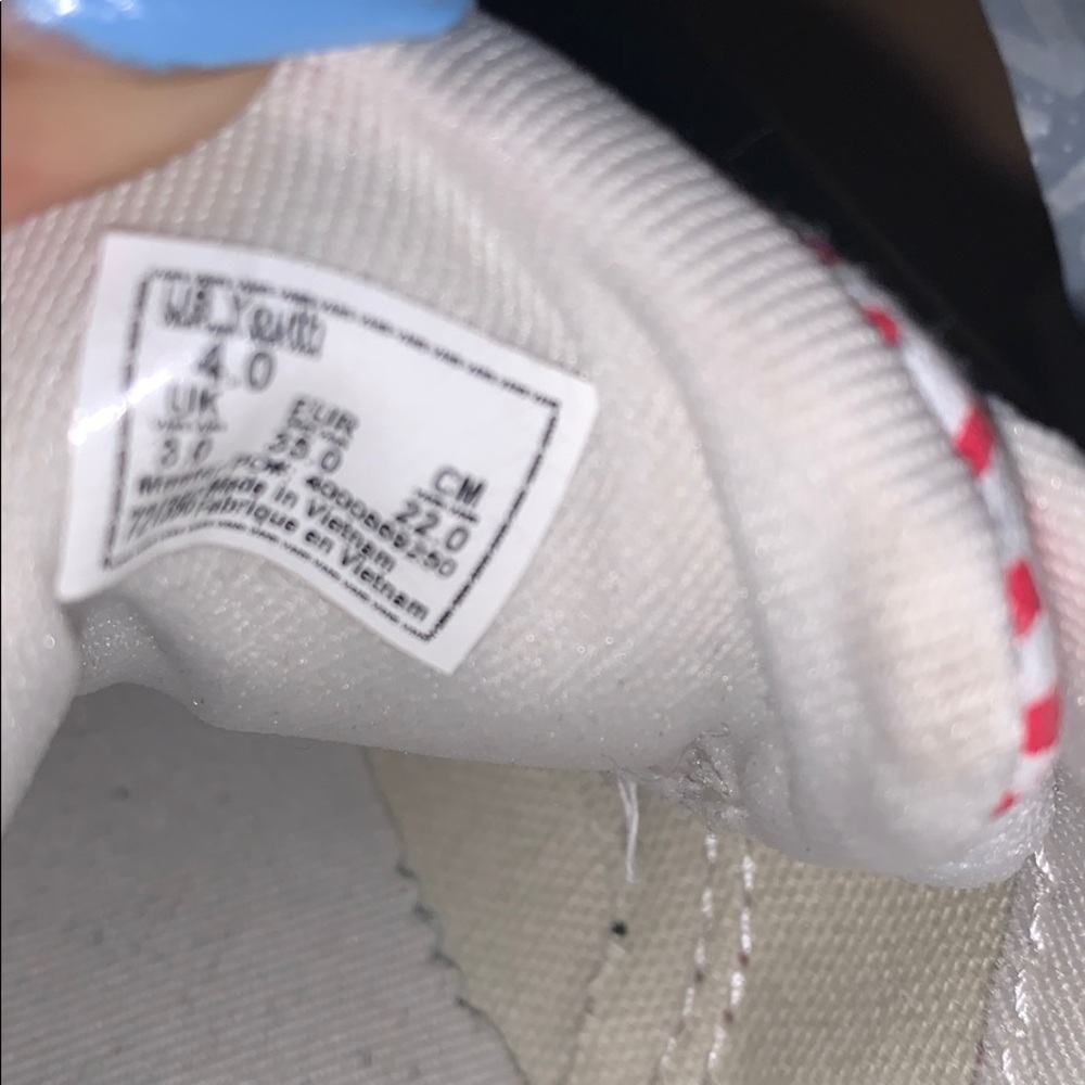 Vans - Picture 5 of 5